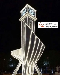 夜晚發(fā)光準時報時塔鐘